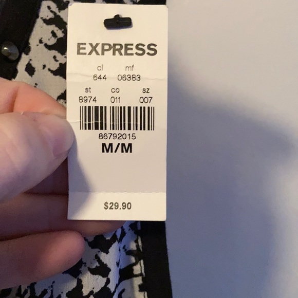 Express Tank Top - Picture 4 of 4